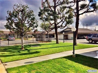 9904 Cedar St, Bellflower, CA 90706 - photo 4