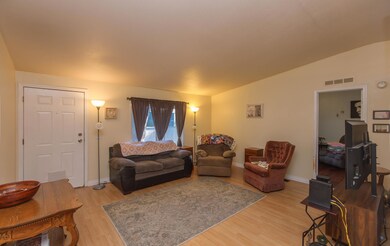 633 E Archwood Dr unit 44, Eagle Point, OR 97524 - photo 5