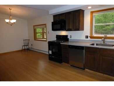 16 Daniels Hill Rd, South Newfane, VT 05351 - photo 4