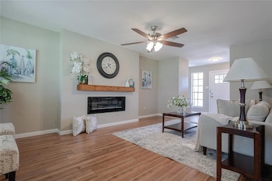 1802 Winter Bay Ln, Houston, TX 77088 - photo 3