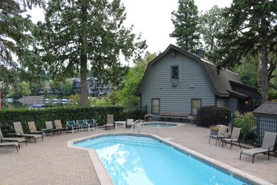 Pool & Clubhouse
