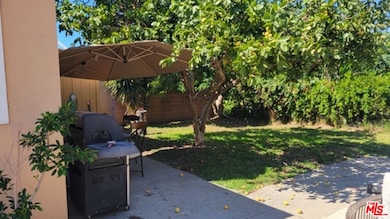 4077 W 103rd St, Inglewood, CA 90304 - photo 2