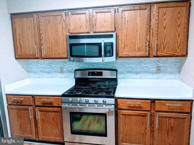 10998 Koman Cir unit 102, Manassas, VA 20109 - photo 4