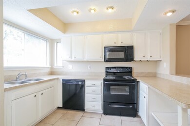 16802 Hibiscus Ln, Friendswood, TX 77546 - photo 7