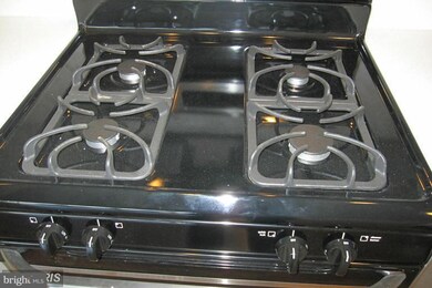 7841 Enola St unit 106, McLean, VA 22102 - photo 6