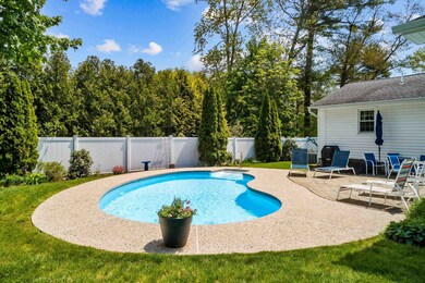 198 Walnut Hill Ave, Manchester, NH 03104 - photo 3