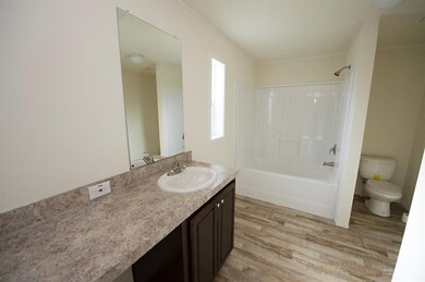 2535 SW Yarrow Creek Dr, Redmond, OR 97756 - photo 4