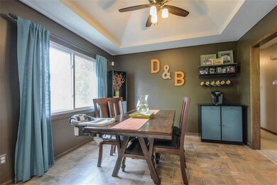 6219 Albervan St, Shawnee, KS 66216 - photo 4