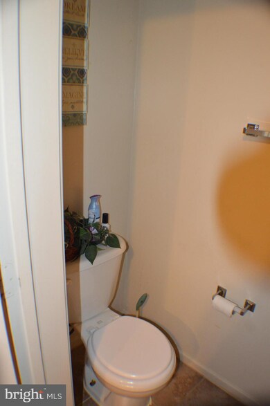 6937 Malachite Place, Capitol Heights, MD 20743 - photo 6