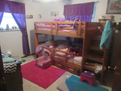 124 E Burrell St, Odon, IN 47562 - photo 7