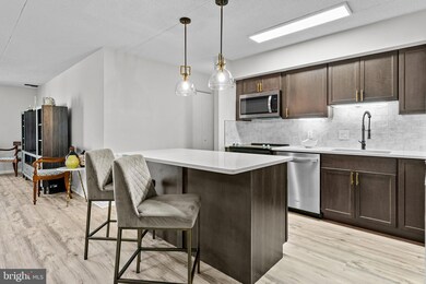 10608 Valley Forge Cir unit 608, King of Prussia, PA 19406 - photo 5