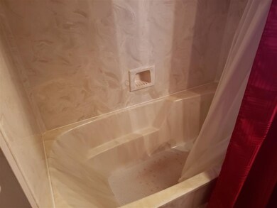 1026 Sunset Dr, Logansport, IN 46947 - photo 3