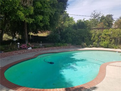 2241 Yucca Ave, Fullerton, CA 92835 - photo 3