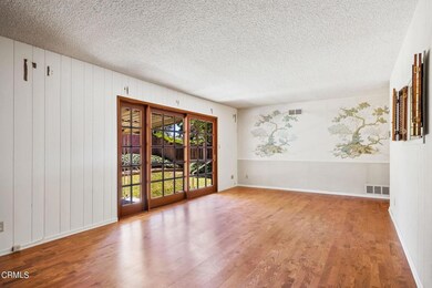 7-web-or-mls-Upmarketmedia_378Arn-11