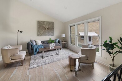 9271 Cedar Ln, Des Plaines, IL 60016 - photo 3