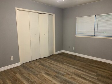 8136 Joplin St, Houston, TX 77017 - photo 4