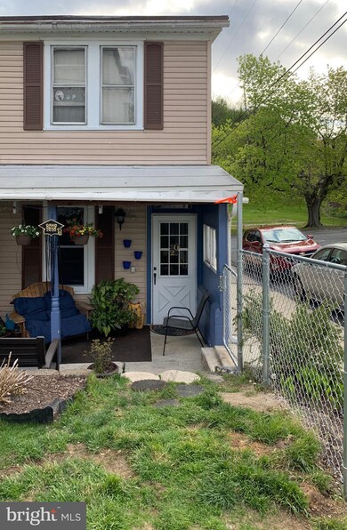 123 Catawissa St, Tamaqua, PA 18252 - photo 3