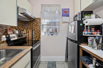 35 Queensberry St unit 2, Boston, MA 02215 - photo 7