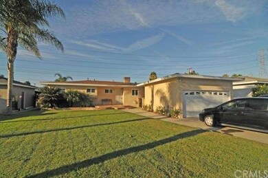 This single-level home on a cul-de-sac lane featur