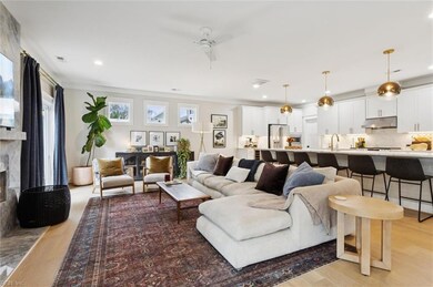 504 Pinewood Dr, Virginia Beach, VA 23451 - photo 6