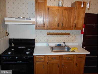 721 N 10th St, Camden, NJ 08102 - photo 4