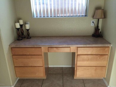 6 Kitchen Desk
