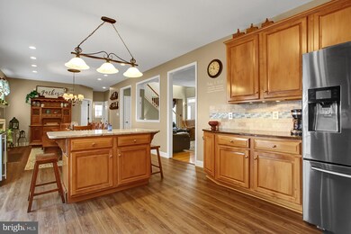 2410 Goddard Ave, Reading, PA 19608 - photo 6