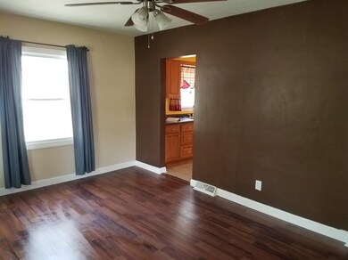 207 N Raymond St, Griffith, IN 46319 - photo 3