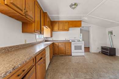 207 Henry St, Myrtle Creek, OR 97457 - photo 6