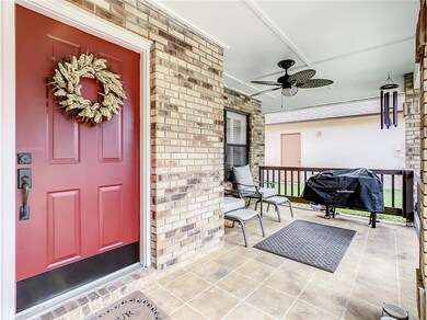 Spacious Porch