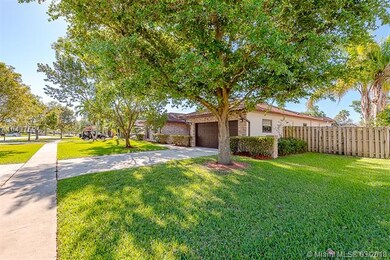 EXTRA LONG DRIVEWAY AND FENCED IN YARD