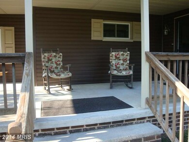 17112 Short Dr, Williamsport, MD 21795 - photo 3