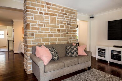 340 Chatham Rd, Columbus, OH 43214 - photo 5