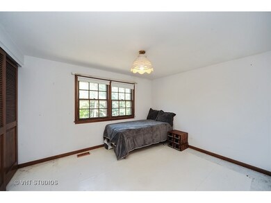 2527 Happy Hollow Rd, Glenview, IL 60026 - photo 7