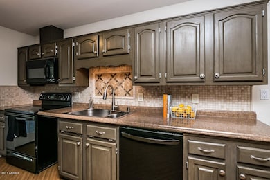 1559 N Upland Cir AZ-9