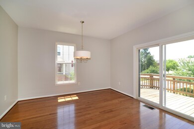 13194 Dashco Way, Herndon, VA 20171 - photo 6