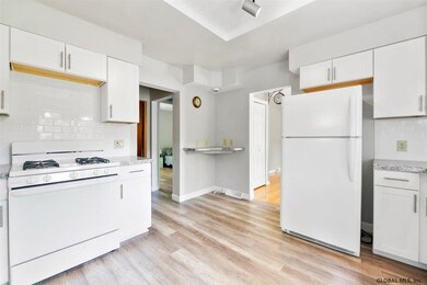 281 Osborne Rd, Albany, NY 12211 - photo 6