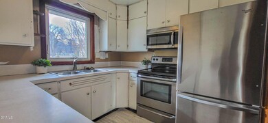 215 2nd St- MLS Size-16