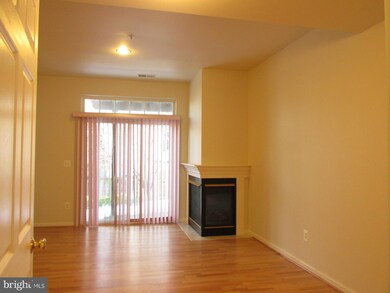 9107 Ayden Ln, Lorton, VA 22079 - photo 3