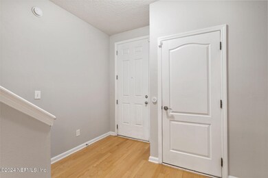 2333 Sunset Bluff Dr, Jacksonville, FL 32216 - photo 6