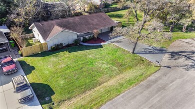 1504 Holly Cir, Richmond, TX 77469 - photo 3