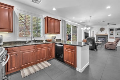 2435 Cordoba Bluff Ct, Las Vegas, NV 89135 - photo 6