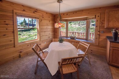 Dining Area (2)