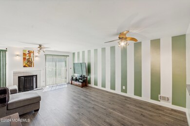 92_Rita_Ln_Jackson_Township_NJ_08527_USA