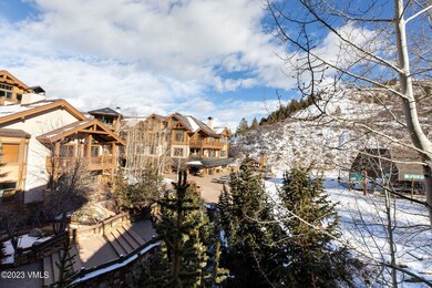 alpine_club_305_exterior_view