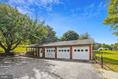 705 Bayard Rd, Lothian, MD 20711 - photo 5