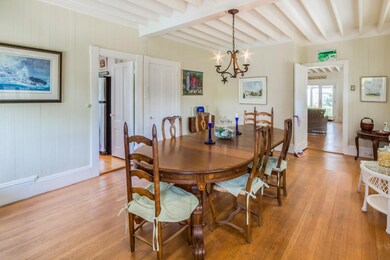 19 Harrison Ave, Vineyard Haven, MA 02568 - photo 6