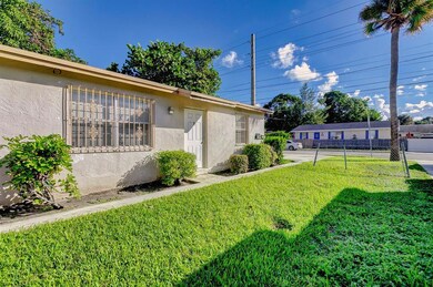 3805 Windsor Ave, West Palm Beach, FL 33407 - photo 6