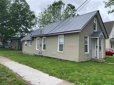 1301 1st St SW, Cedar Rapids, IA 52404 - photo 2