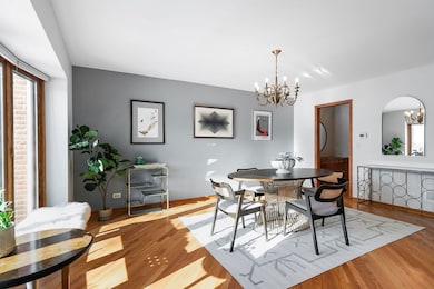 1045 Crystal Ct, Glenview, IL 60025 - photo 4